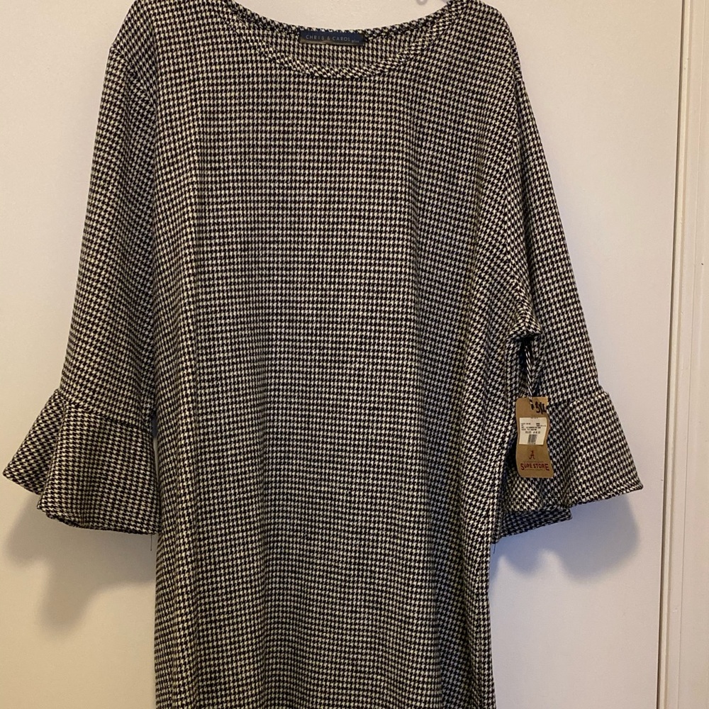 Bell Sleeve Houndstooth Dress!!